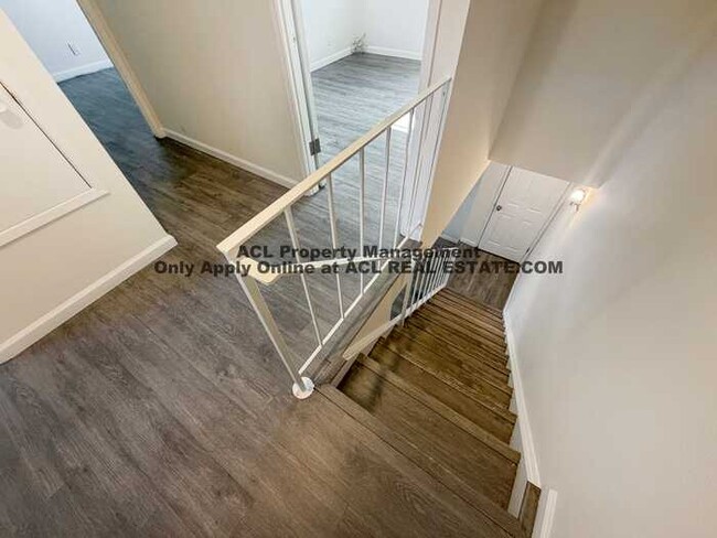Building Photo - **WE DO NOT ADVERTISE ON CRAIGSLIST OR FACEBOOK MARKETPLACE**