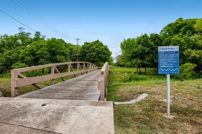 Building Photo - 1505 Tea Leaf Dr