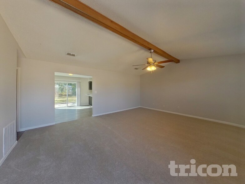 Building Photo - 7580 Falcon Trace Dr W