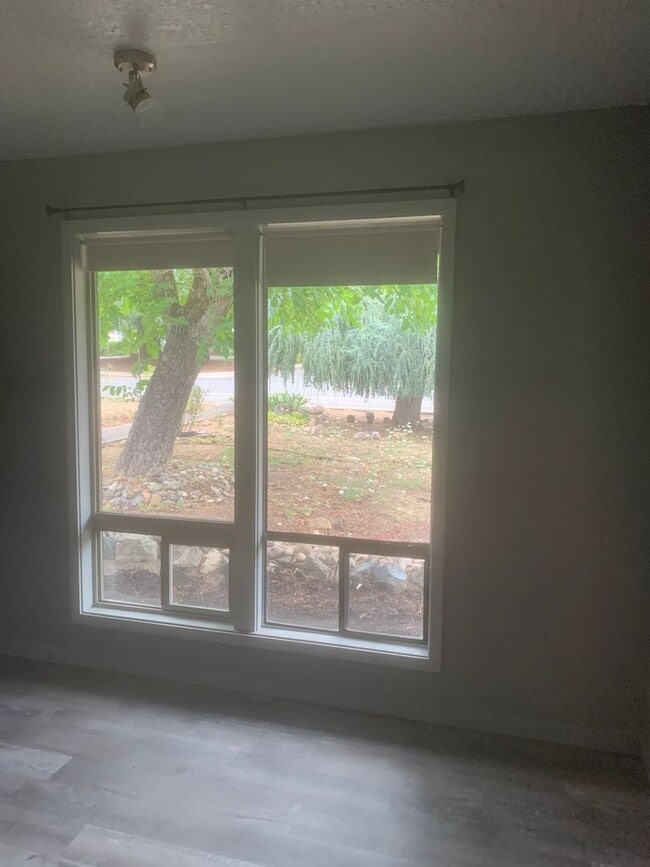 Building Photo - Cute 1 bed/1 bath home in Myrtle Creek.