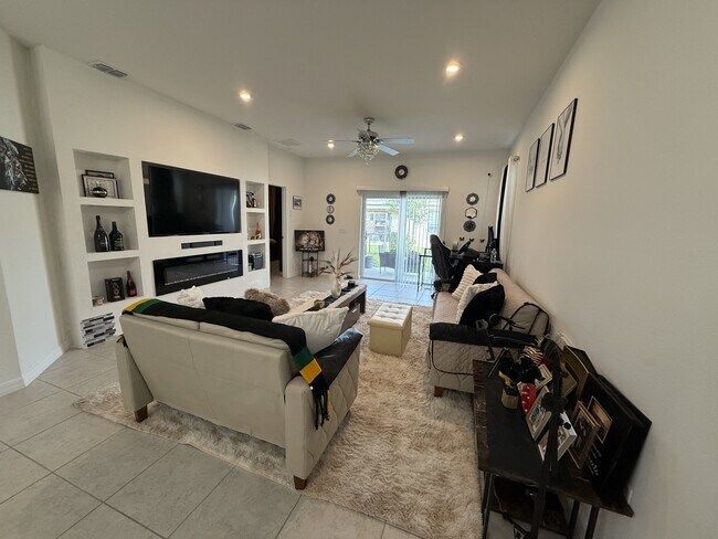 Building Photo - 3182 Amaranth St