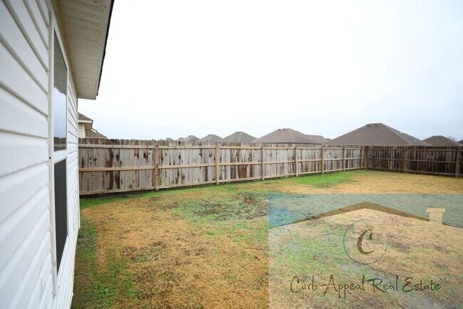 Building Photo - Beautiful 3 bed / 2 bath home with fenced back yard - Nettleton!!