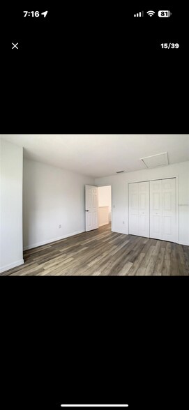 Building Photo - 2216 Stonington Ave