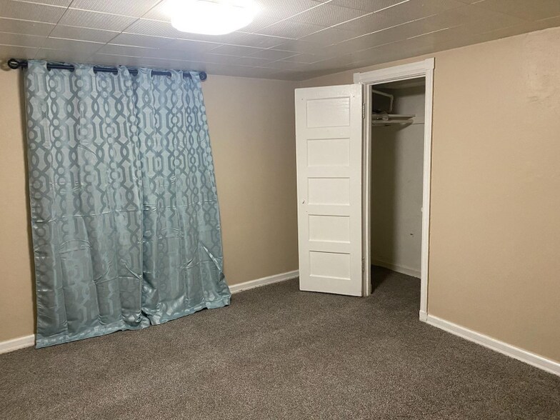 Building Photo - 753 Bellaire St