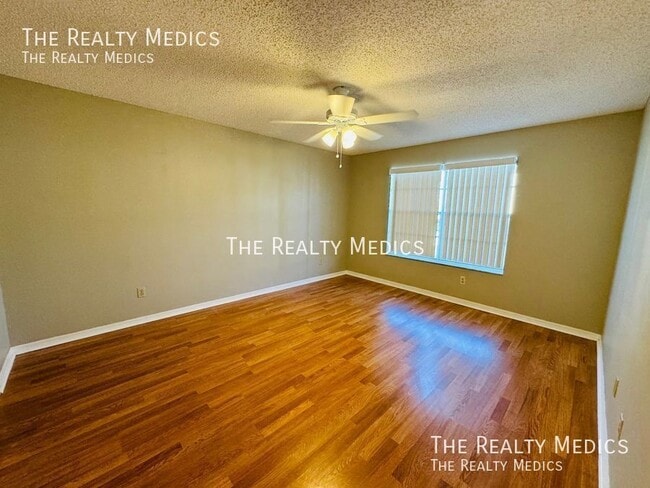 Building Photo - 5012 Laguna Bay Cir