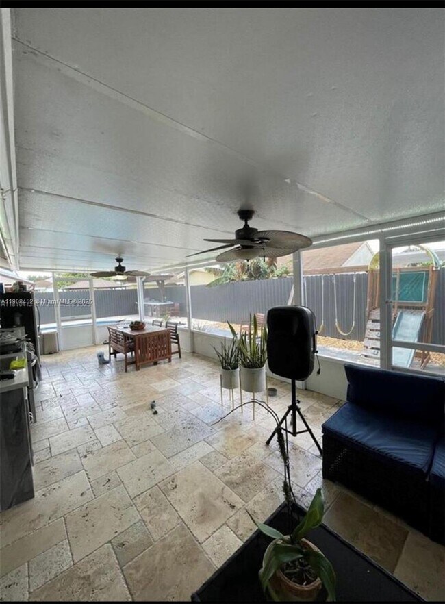 Building Photo - 21045 SW 124th Ave Rd