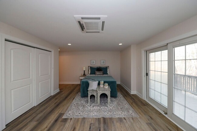 Building Photo - Luxury Kingsmill Treehouse Retreat | 7BR Custom Home with Private Suite