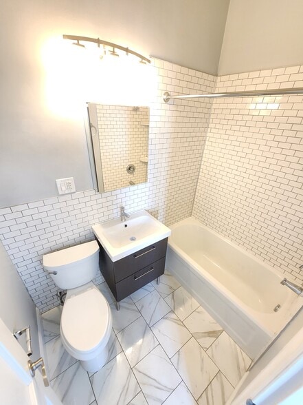 Building Photo - 283 Keswick Ave