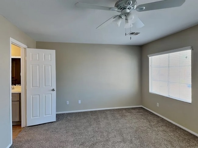 Building Photo - 6043 Halehaven Dr