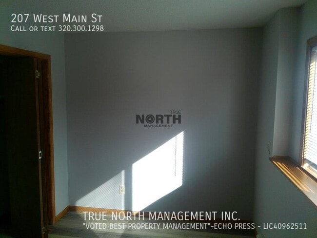 Building Photo - 207 W Main St