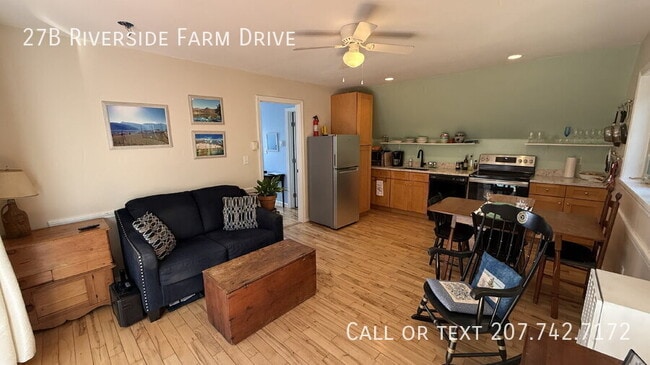 Building Photo - 27 Riverside Farm Dr