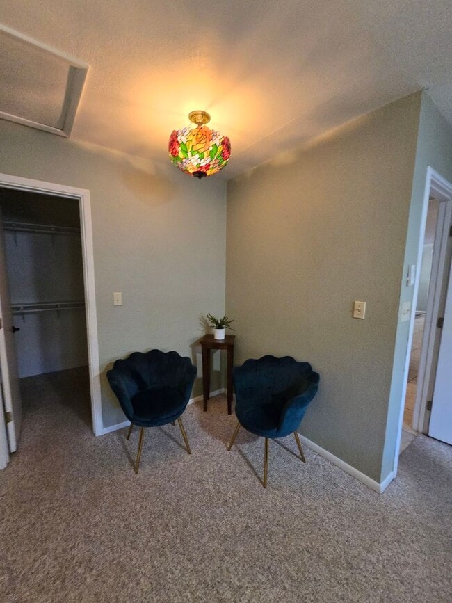 Building Photo - Furnished, 1-Year Long-Term Rental