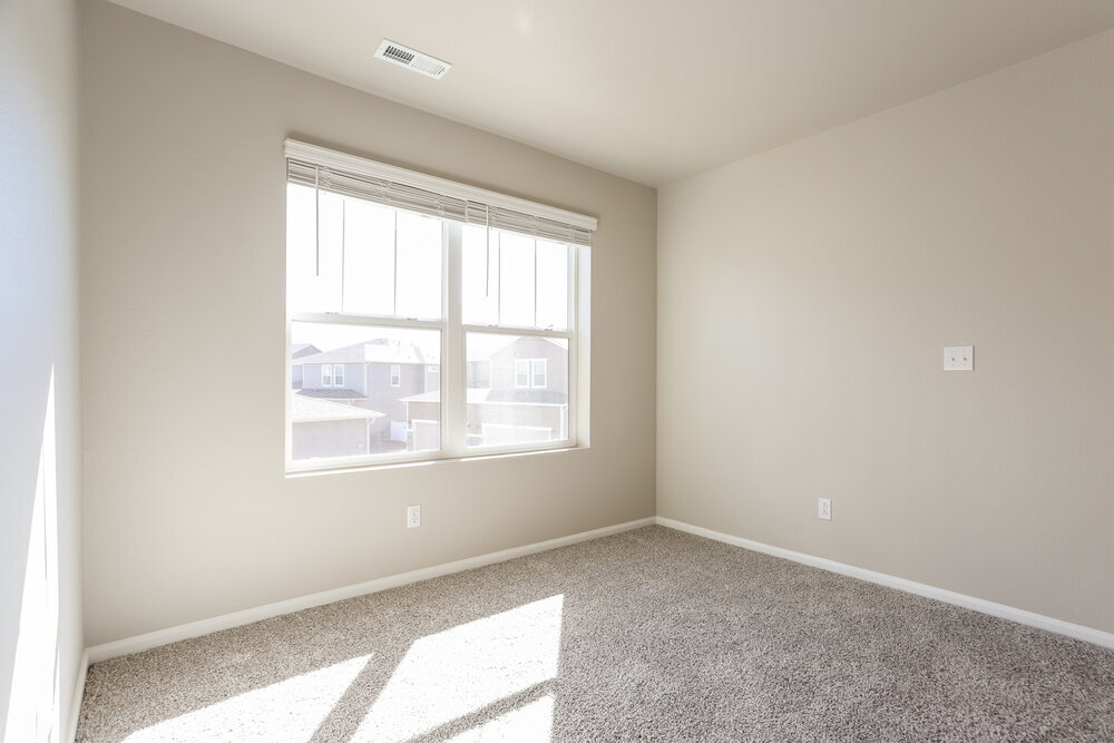 Building Photo - 849 Tarragon Rd