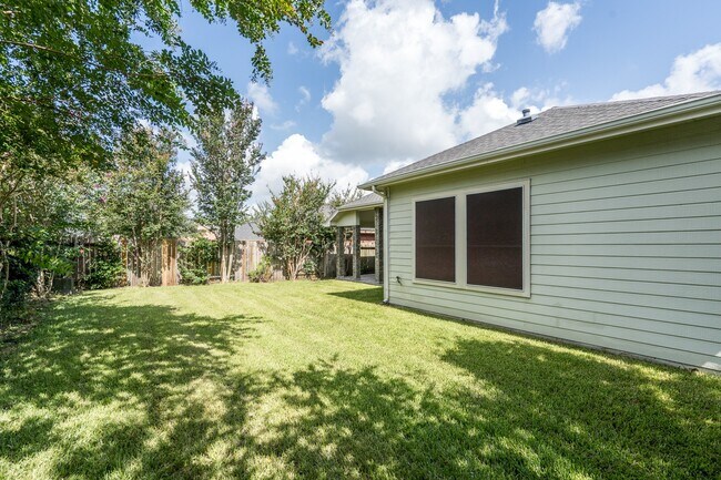 Building Photo - 9503 Tartan Manor St