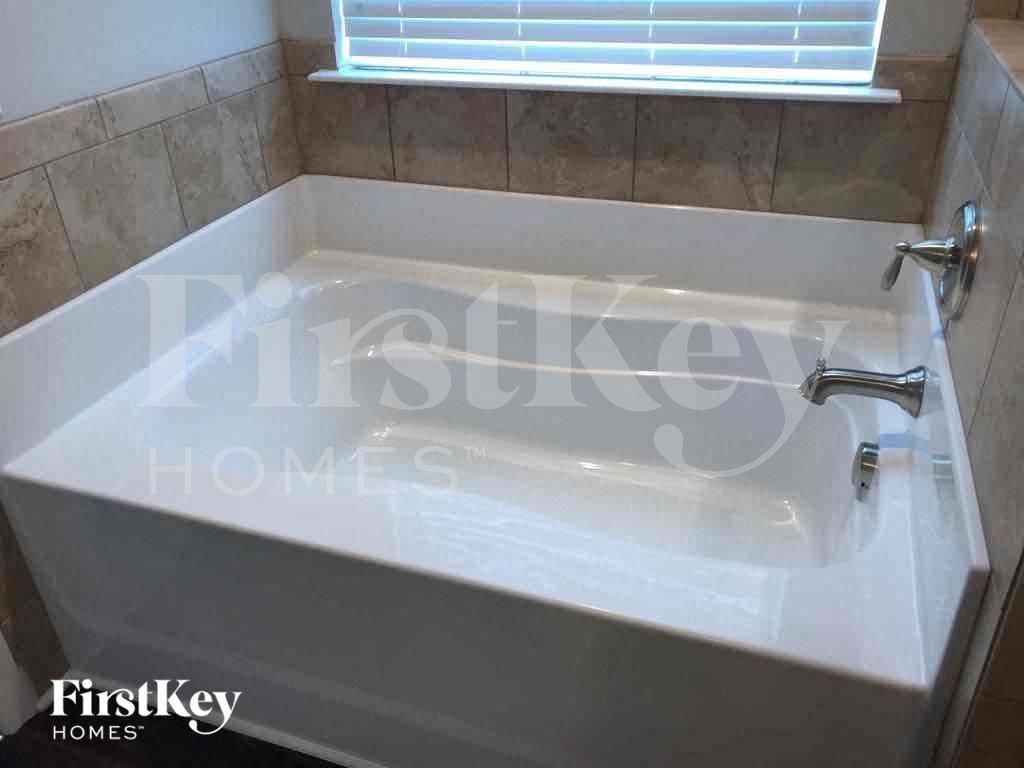 Building Photo - 4908 Wilcrest Ct