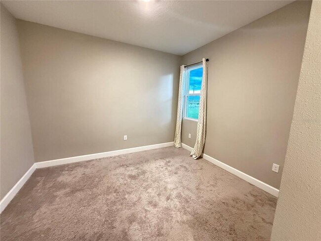 Building Photo - 244 Hillcrest Dr