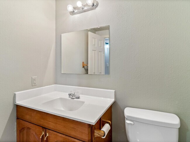 Building Photo - 1-Bed, 1.5-Bath Townhome with Balcony | Prime NW Albuquerque Location | Coming Soon | Pre-lease Now!