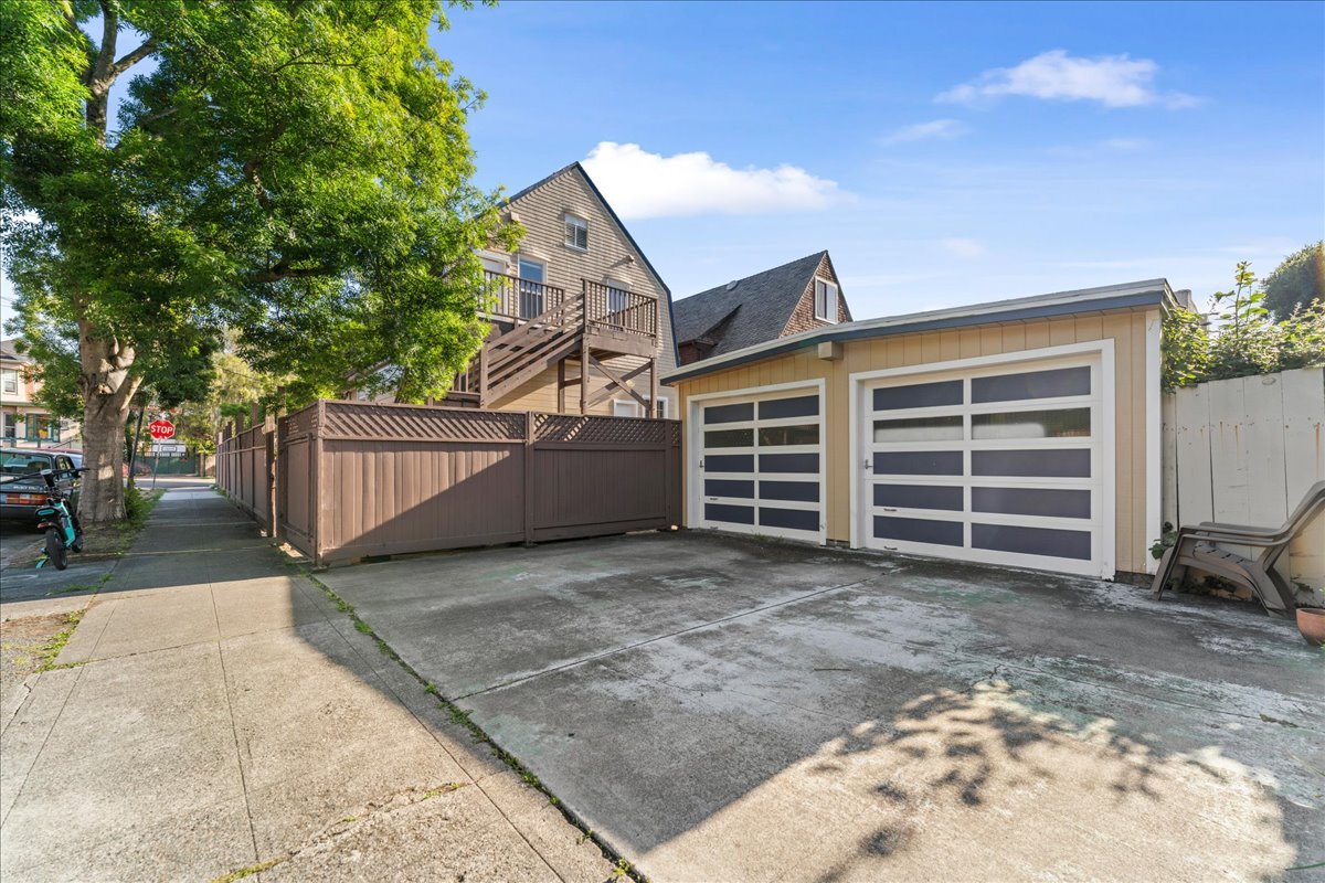 Building Photo - 2117 Ashby Ave