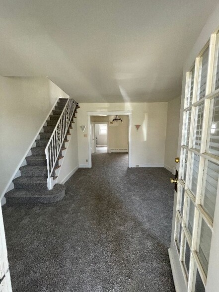Building Photo - 6205 Mershon St