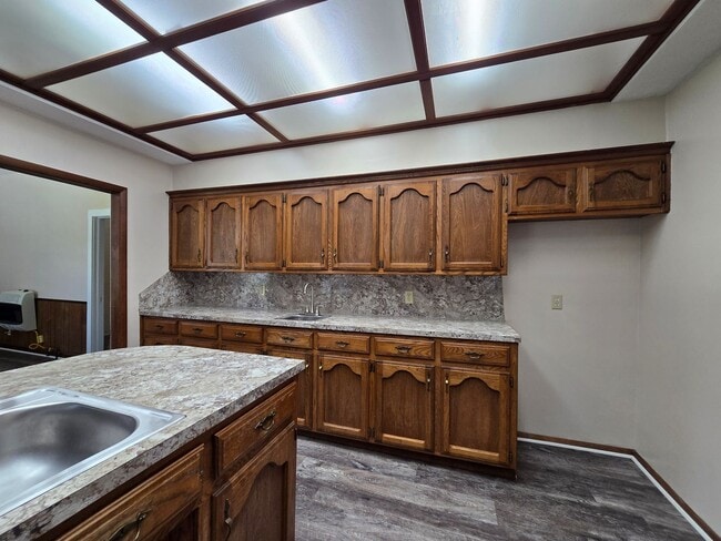 Building Photo - 3 Bedroom 2 Bath home in Asher!