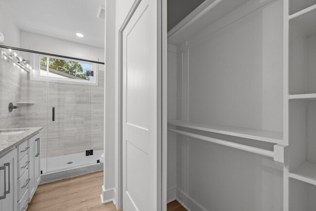 Building Photo - Gorgeous New Construction near Downtown Durham, Premium Finishes - Pet Friendly!