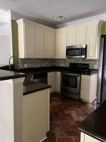 Building Photo - 5007 Whitfield Ct