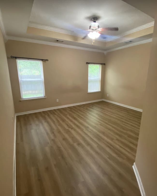 Building Photo - 250 Oxmoor Pl