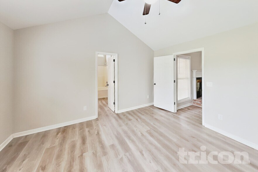 Building Photo - 6009 Plateau Ct