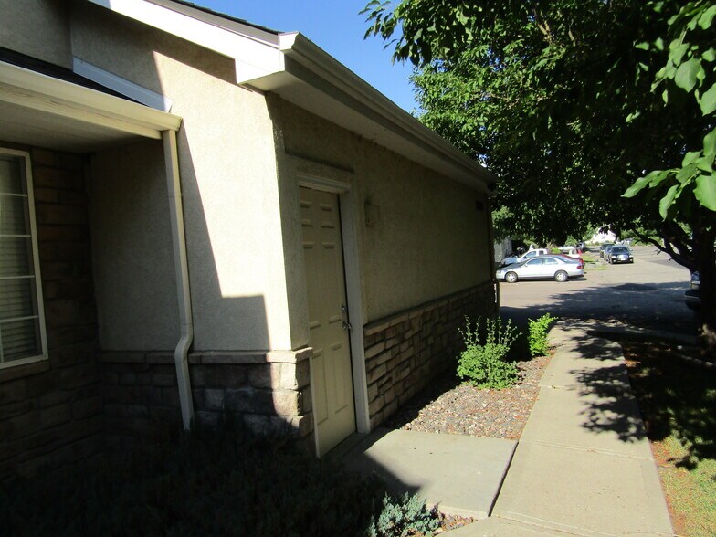 Building Photo - 2139 Coronado Parkway North