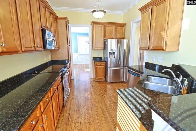 Building Photo - 1008 Woodrow St