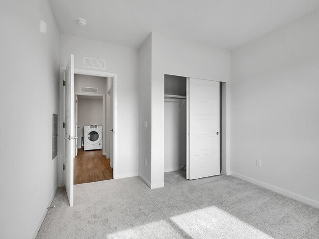 Building Photo - $2,195 - 2 Bed, 2 Bath Condo in Broomfield...