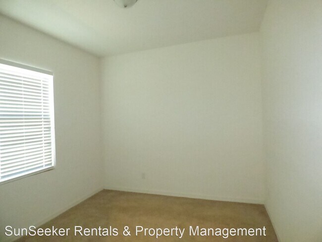 Building Photo - 3 br, 2 bath House - 20228 W Mesquite Dr