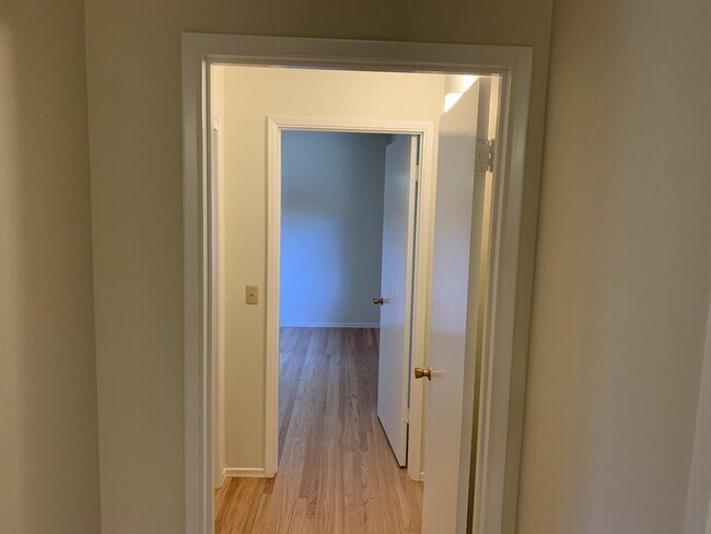 Building Photo - 280 Mt Hamilton Ave