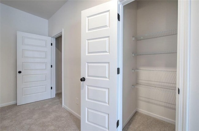 Building Photo - 503 Ozark Ln