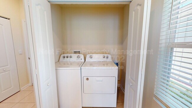 Building Photo - 67 Oarsman Xing Dr