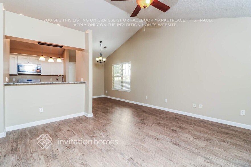 Building Photo - 3806 Tidewater Way NW