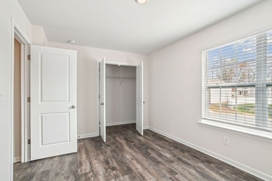 Building Photo - 1032 Jaxson Terry LN