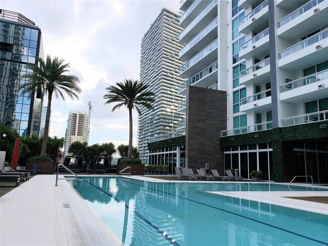 Building Photo - 1080 Brickell Ave