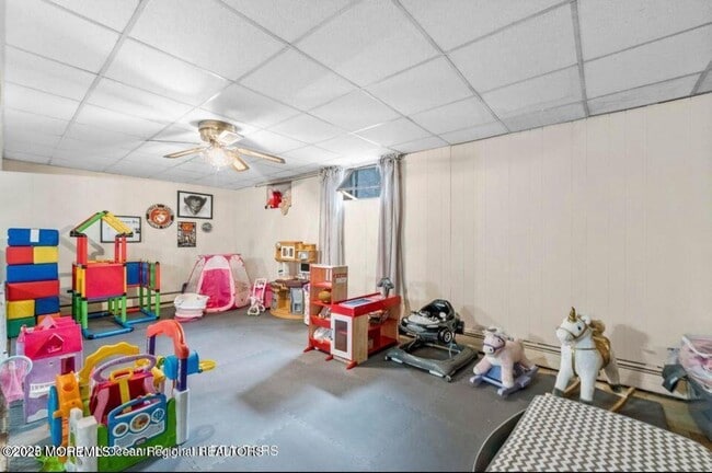 Building Photo - 545 Cassville Rd