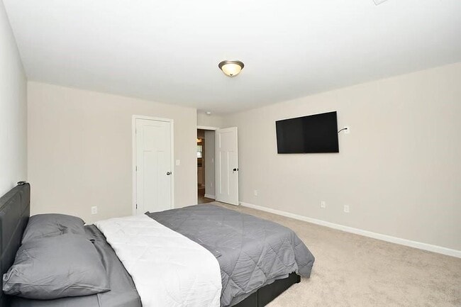 Building Photo - 208 Arrowwood Dr