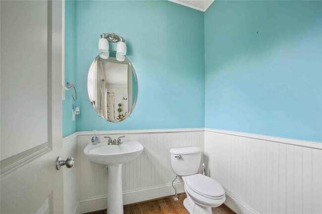 Building Photo - 1030 Whitfield Ct