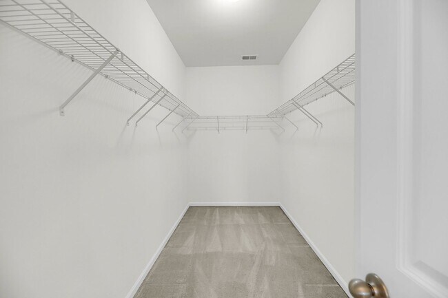 Building Photo - Charming Johns Island Retreat with Modern Amenities