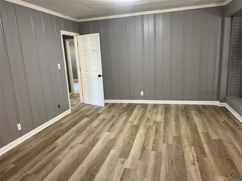 Building Photo - 3653 Cloverdale Rd