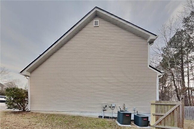 Building Photo - 1263 Melrose Forest Ln SE