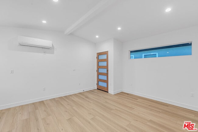 Building Photo - 5413 Troost Ave