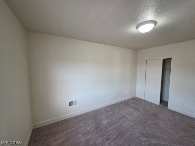 Building Photo - 1590 Mustang Dr