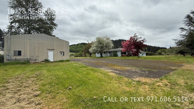 Building Photo - 18728 SE Richey Rd