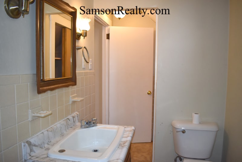 Building Photo - 180 S Clarendon St