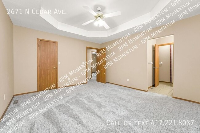 Building Photo - 2671 Cedar Ave