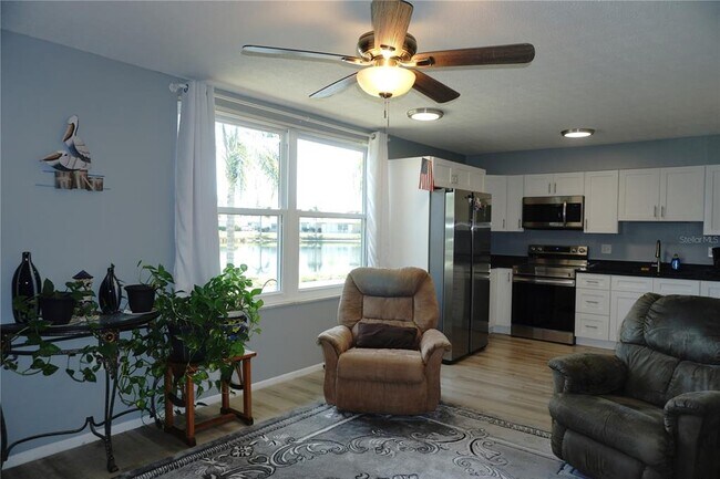 Building Photo - 4338 Tahitian Gardens Cir